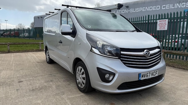 Used Vauxhall Vivaro 2017 for sale - 74232551: Photo 2