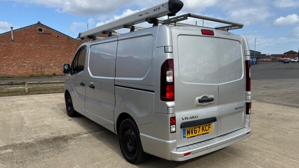 Used Vauxhall Vivaro 2017 for sale - 74232551: Photo 8