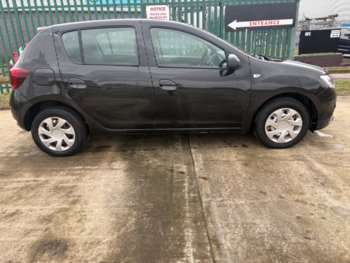 Used Dacia Sandero 2017 for sale - 74232535: Photo