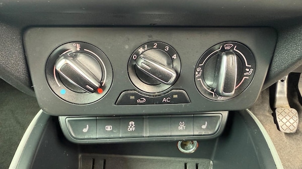 Used Audi A1 2010 for sale - 74239532: Photo 15