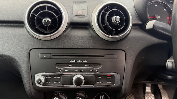 Used Audi A1 2010 for sale - 74239532: Photo 18