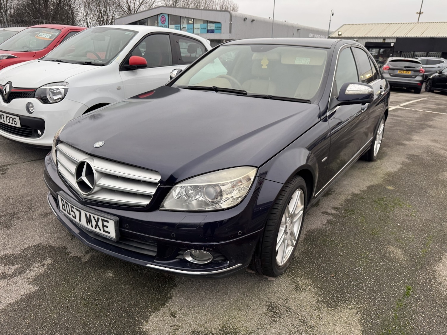 Used Mercedes-Benz C Class 2007 for sale - 76126366: Photo 2