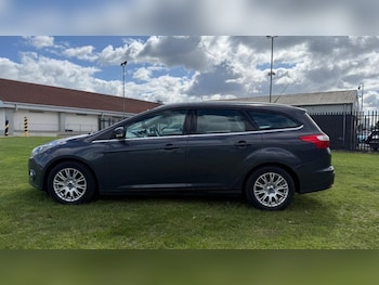Used Ford Focus 2011 for sale - 75446335: Photo