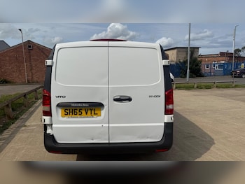 Used Mercedes-Benz Vito 2015 for sale - 76793130: Photo