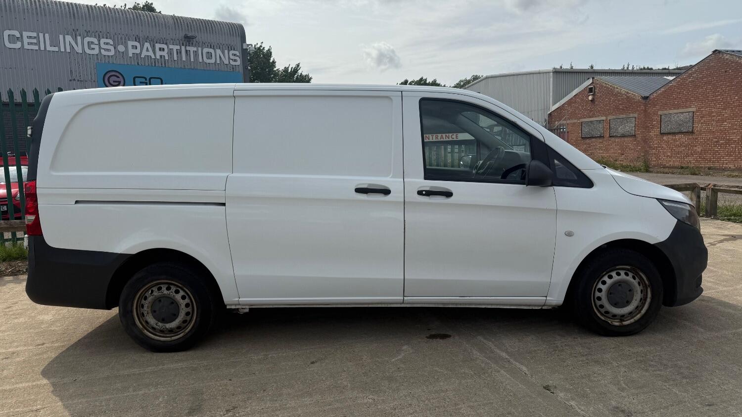 Used Mercedes-Benz Vito 2015 for sale - 76793130: Photo 7