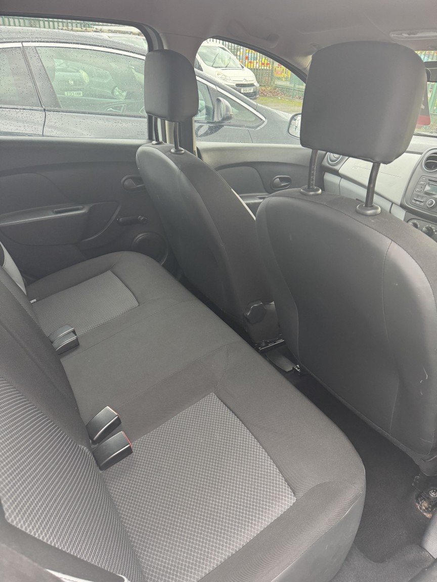 Used Dacia Sandero 2013 for sale - 77409610: Photo 9