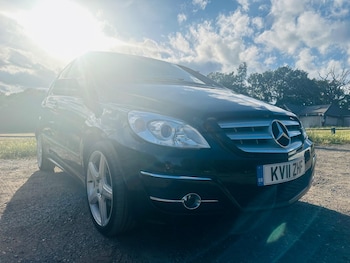 Used Mercedes-Benz B Class 2011 for sale - 79076106: Photo
