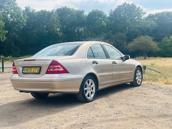 Used Mercedes-Benz C Class 2005 for sale - 79328763: Photo