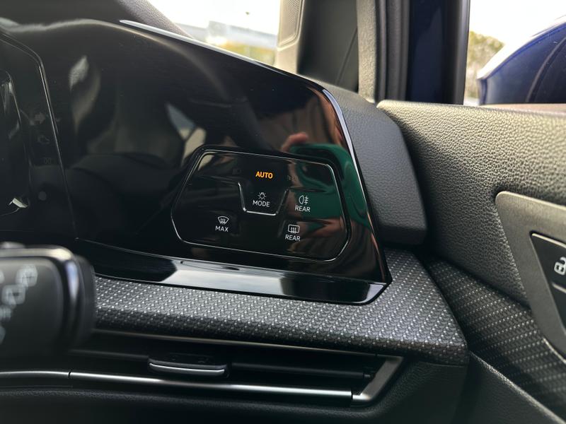 Used Volkswagen Golf 2024 for sale - 76691035: Photo 30