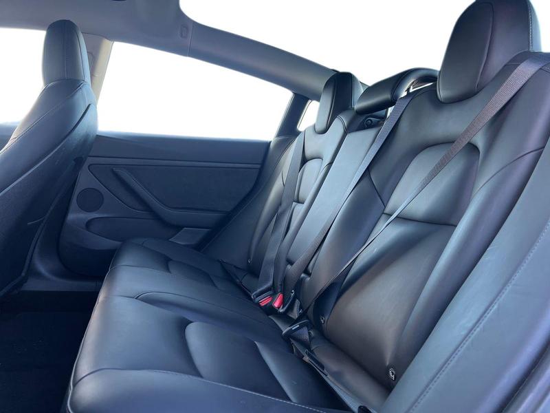 Used Tesla Model 3 2021 for sale - 76931327: Photo 18