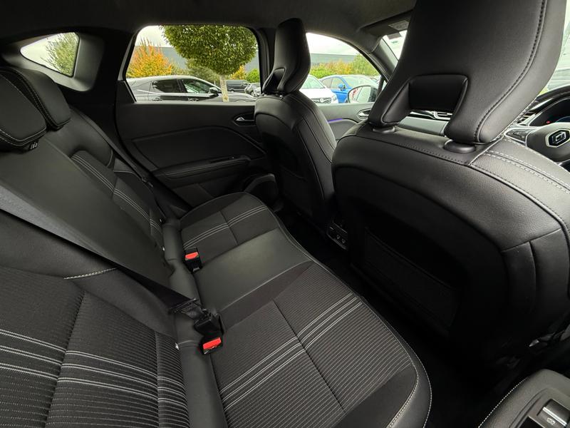 Used Renault Captur 2023 for sale - 76691025: Photo 17