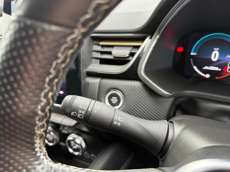 Used Renault Captur 2023 for sale - 76691025: Photo 23