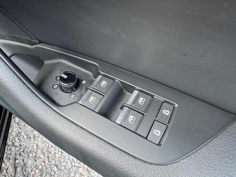 Used Audi A6 Saloon for sale - 76730330: Photo 22