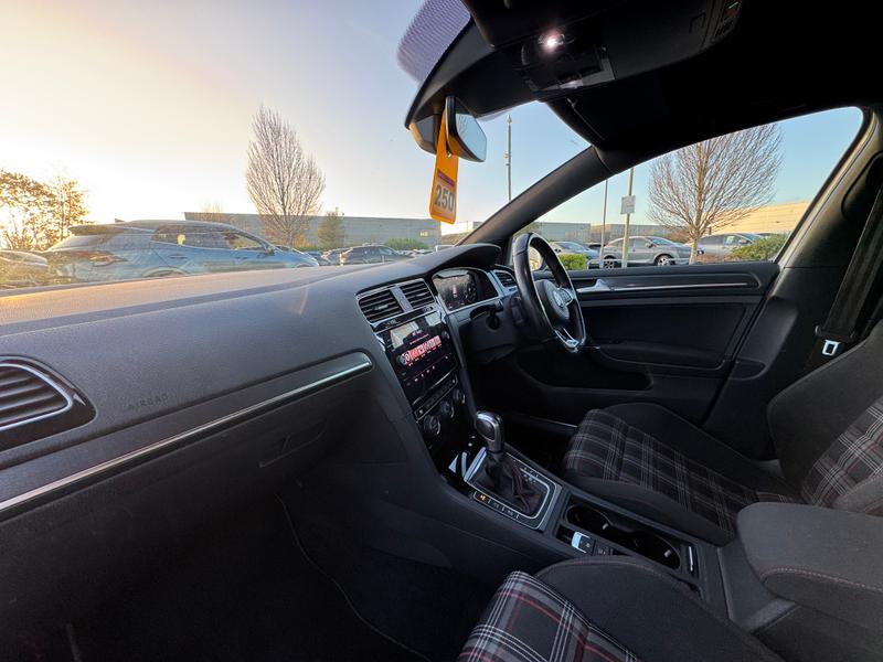 Used Volkswagen Golf 2020 for sale - 76691042: Photo 4