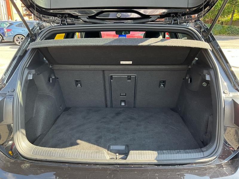 Used Volkswagen Golf 2021 for sale - 76730300: Photo 19