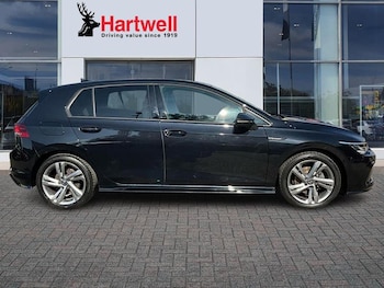 Used Volkswagen Golf 2021 for sale - 76730300: Photo