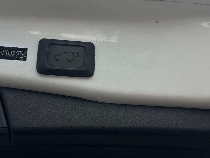 Used Toyota RAV4 2019 for sale - 76730348: Photo 17