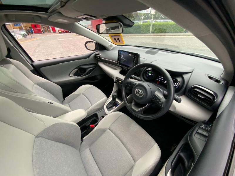 Used Toyota Yaris 2020 for sale - 76691072: Photo 17