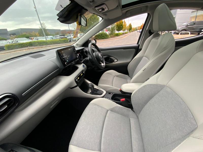 Used Toyota Yaris 2020 for sale - 76691072: Photo 4