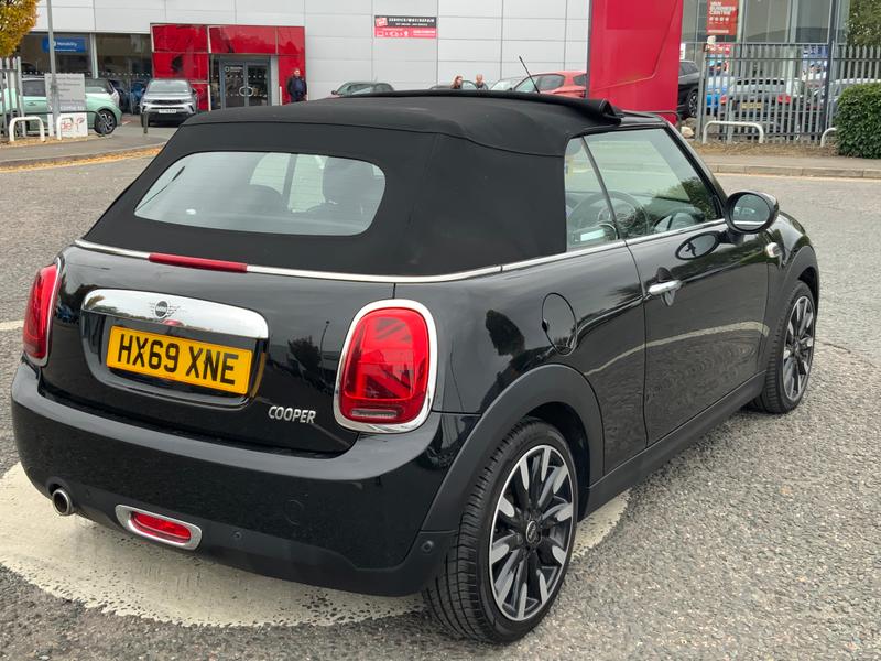 Used MINI Convertible 2019 for sale - 76691099: Photo 11