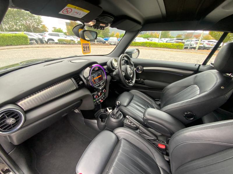 Used MINI Convertible 2019 for sale - 76691099: Photo 4