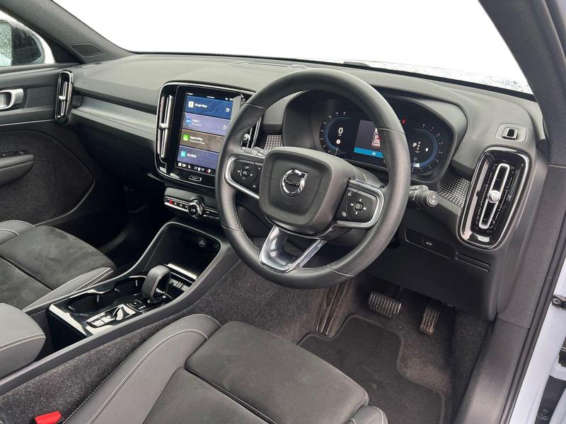 Used Volvo XC40 2024 for sale - 76797018: Photo 11