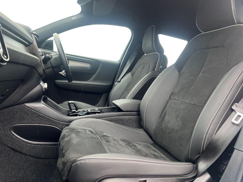 Used Volvo XC40 2024 for sale - 76797018: Photo 17