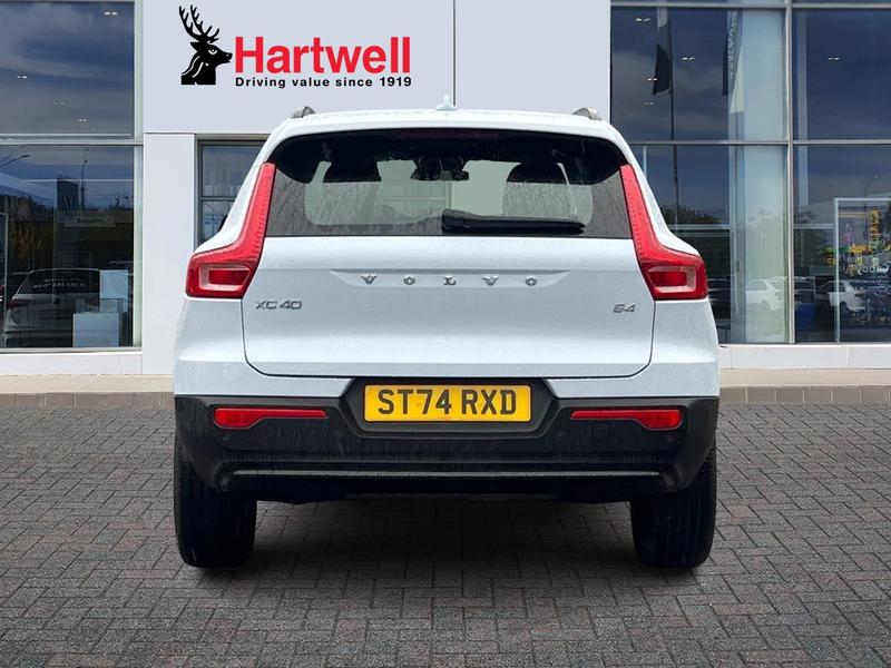 Used Volvo XC40 2024 for sale - 76797018: Photo 5