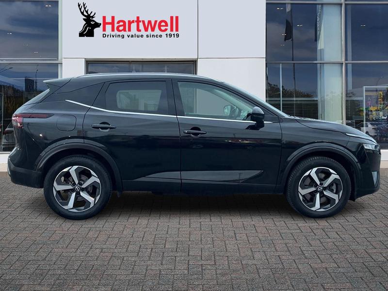 Used Nissan Qashqai 2022 for sale - 77262053: Photo 2