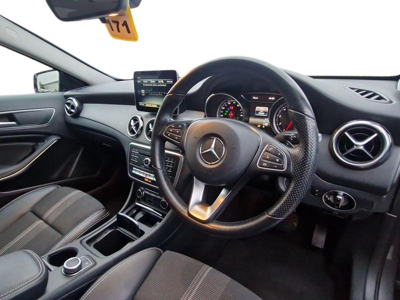 Used Mercedes-Benz GLA 2020 for sale - 77198928: Photo 11