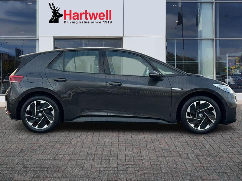 Used Volkswagen ID.3 2021 for sale - 76887968: Photo 2