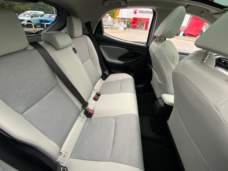 Used Toyota Yaris for sale - 76730351: Photo 18