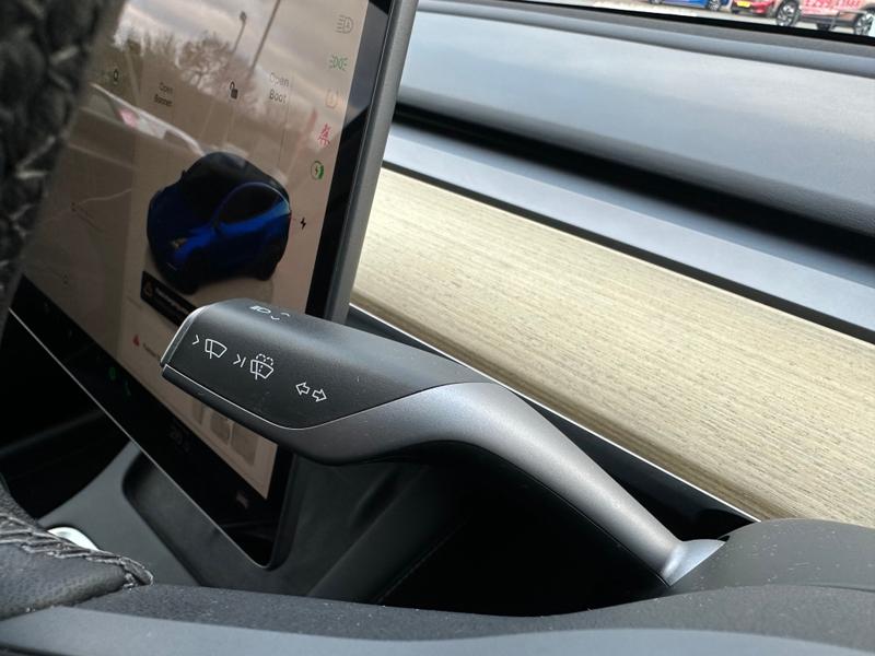 Used Tesla Model Y 2023 for sale - 76690997: Photo 26