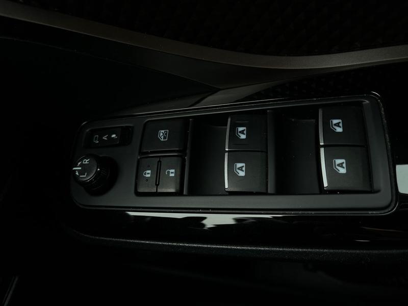 Used Toyota C-HR 2018 for sale - 77198929: Photo 27