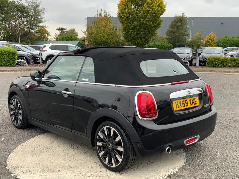 Used MINI Convertible 2019 for sale - 76730357: Photo 2