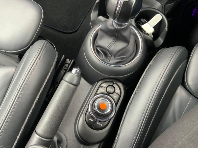 Used MINI Convertible 2019 for sale - 76730357: Photo 29