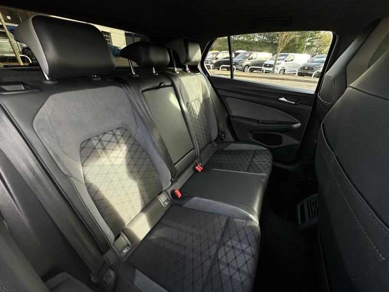 Used Volkswagen Golf 2024 for sale - 76730270: Photo 14