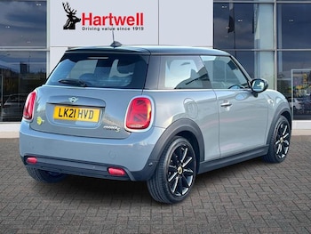 Used MINI Electric Hatch 2021 for sale - 77152050: Photo