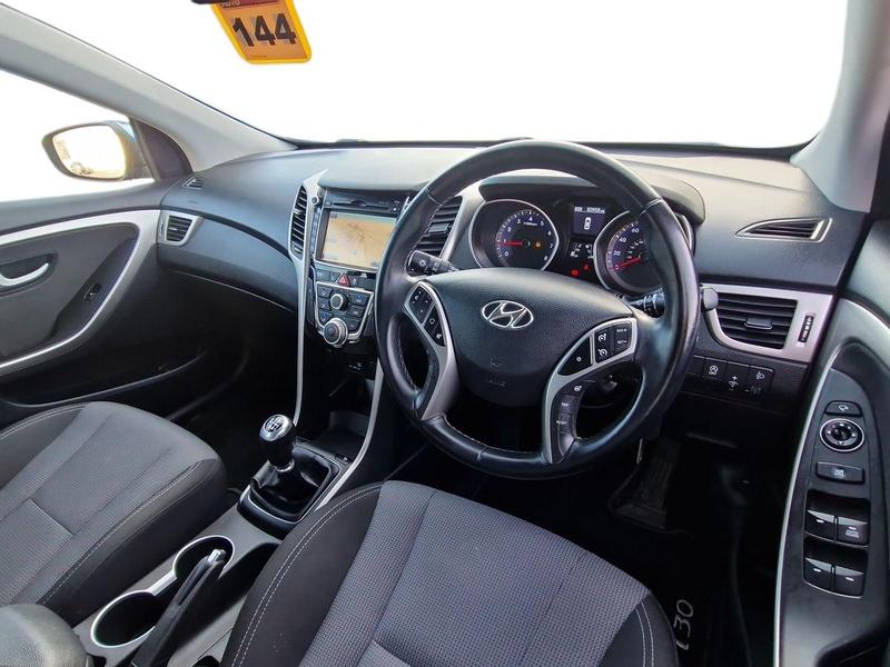 Used Hyundai i30 2017 for sale - 76933600: Photo 11