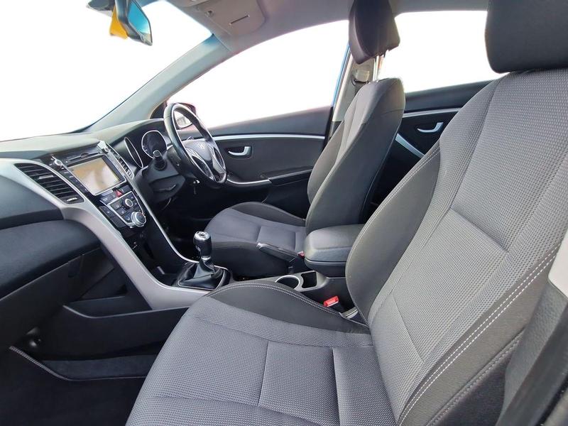 Used Hyundai i30 2017 for sale - 76933600: Photo 17