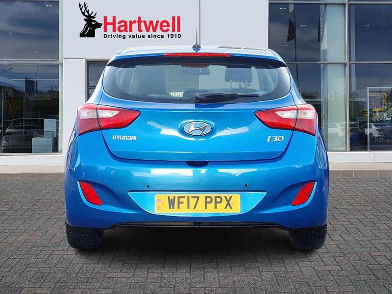 Used Hyundai i30 2017 for sale - 76933600: Photo 5