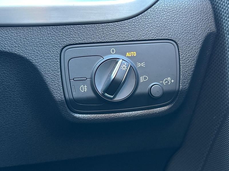 Used Audi Q2 for sale - 76730304: Photo 28