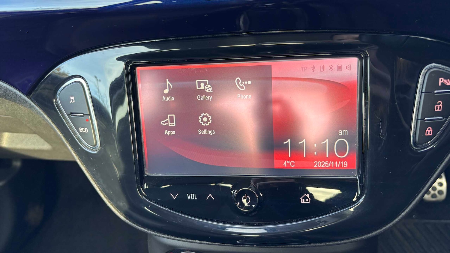 Used Vauxhall ADAM 2015 for sale - 76636617: Photo 11