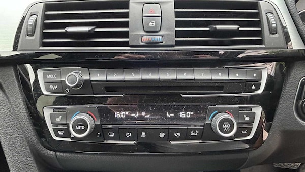 Used BMW 3 Series 2017 for sale - 76242601: Photo 24