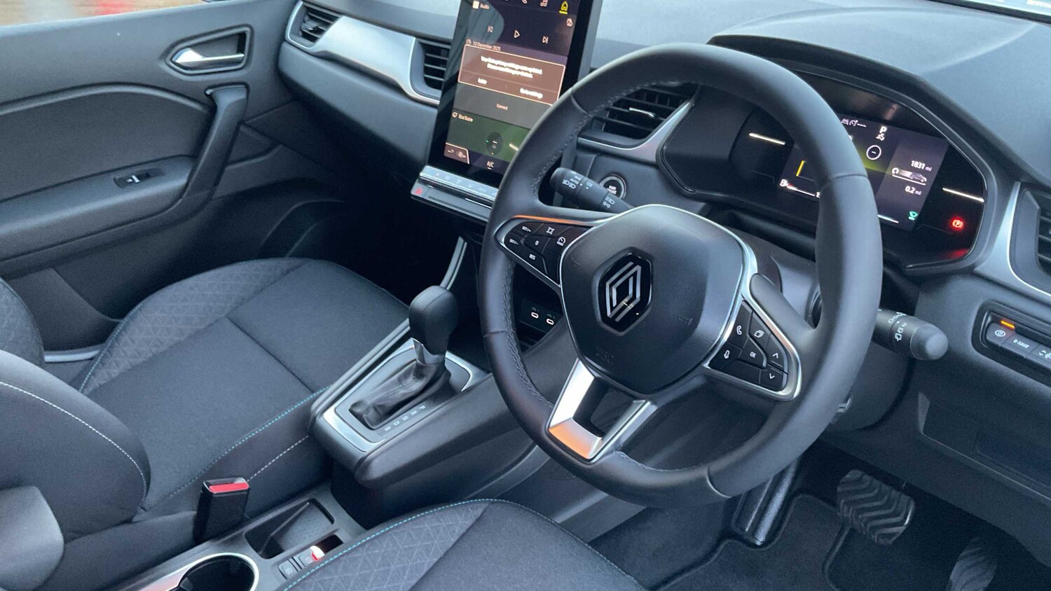 Used Renault Captur 2025 for sale - 77178937: Photo 12