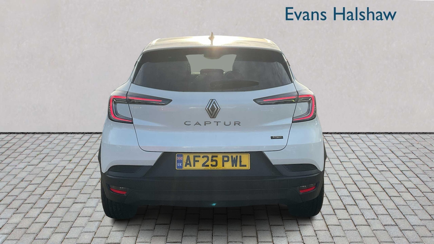 Used Renault Captur 2025 for sale - 77178937: Photo 5