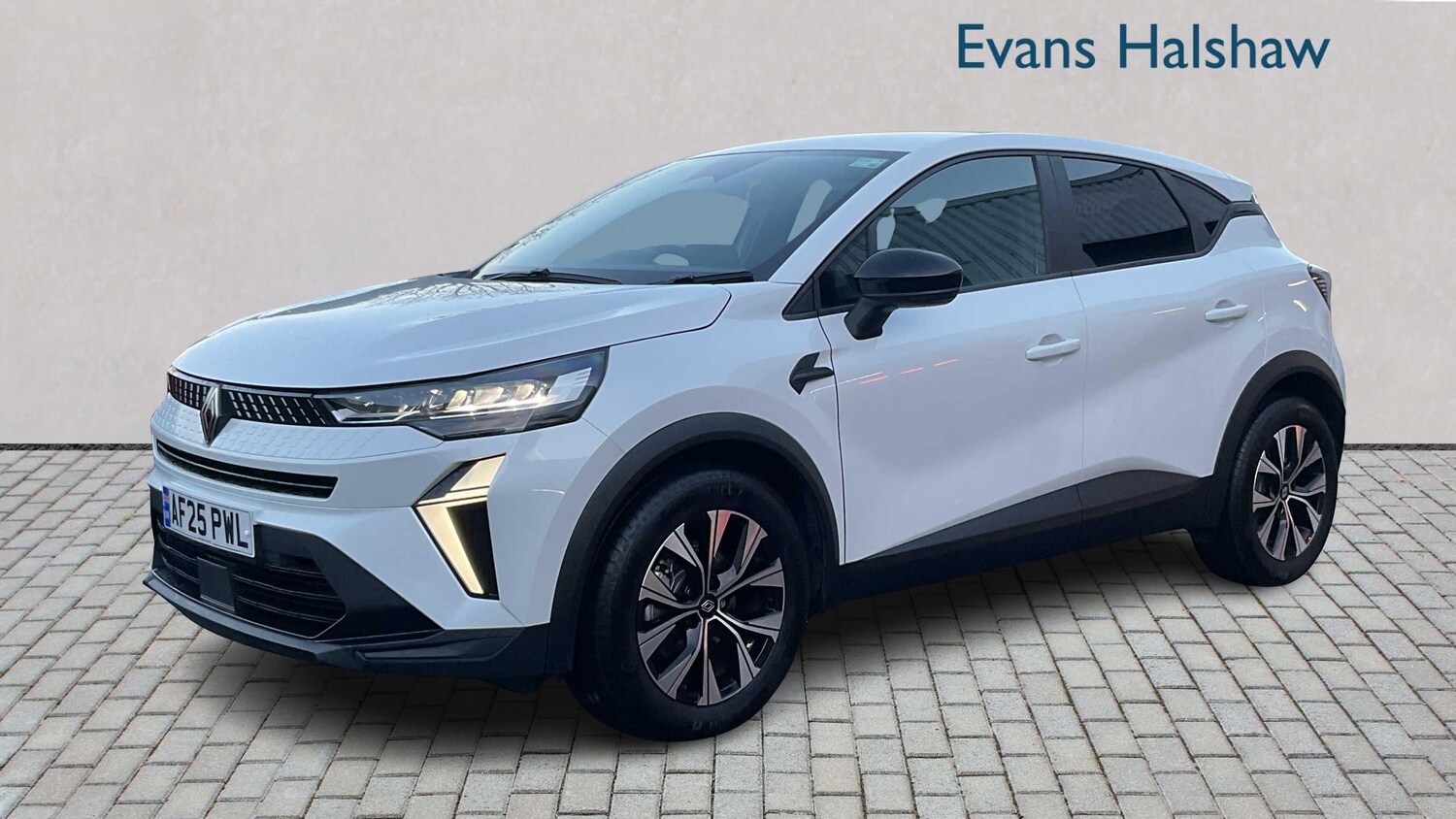 Used Renault Captur 2025 for sale - 77178937: Photo 6