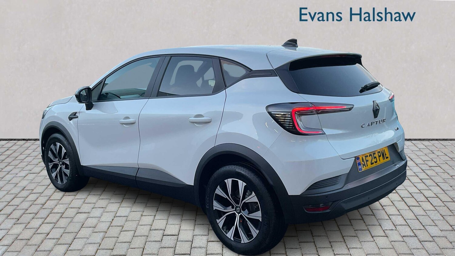 Used Renault Captur 2025 for sale - 77178937: Photo 8