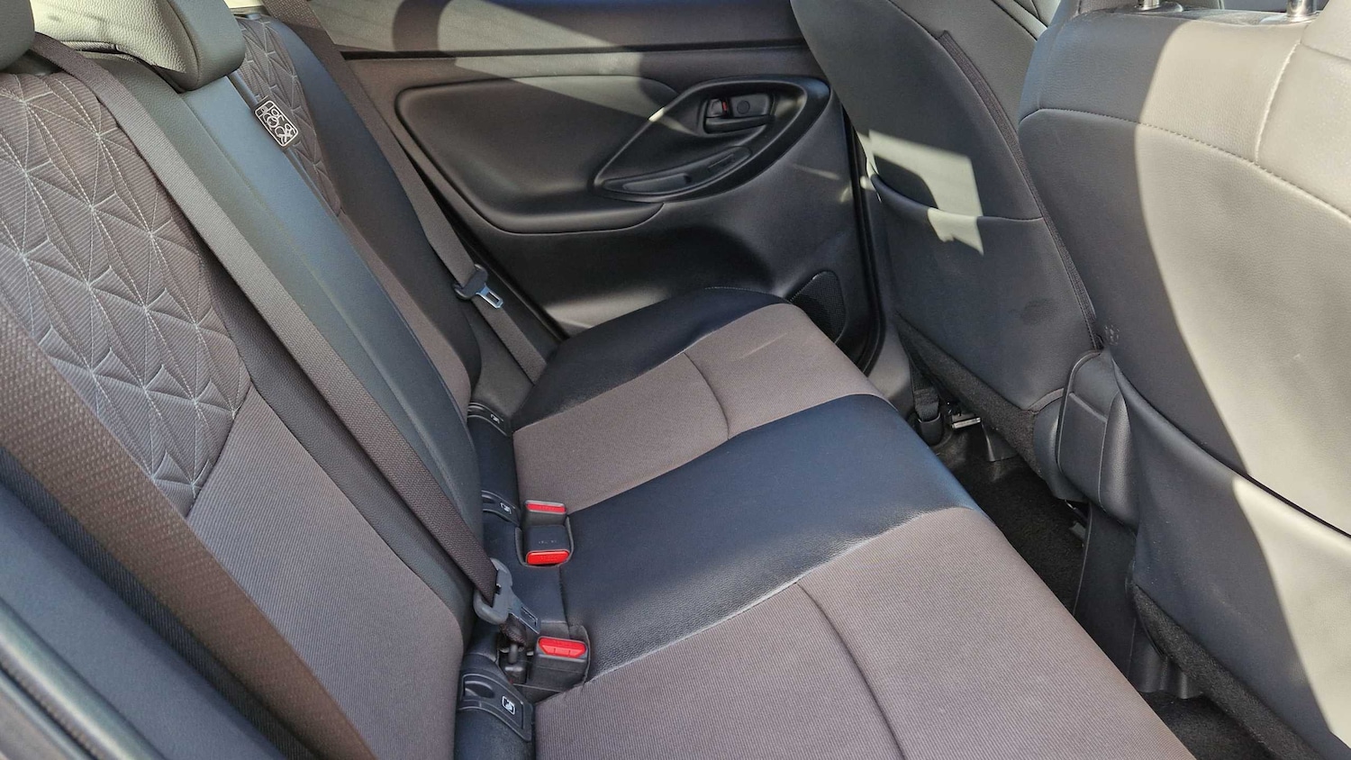 Used Toyota Yaris Cross 2024 for sale - 76524039: Photo 15