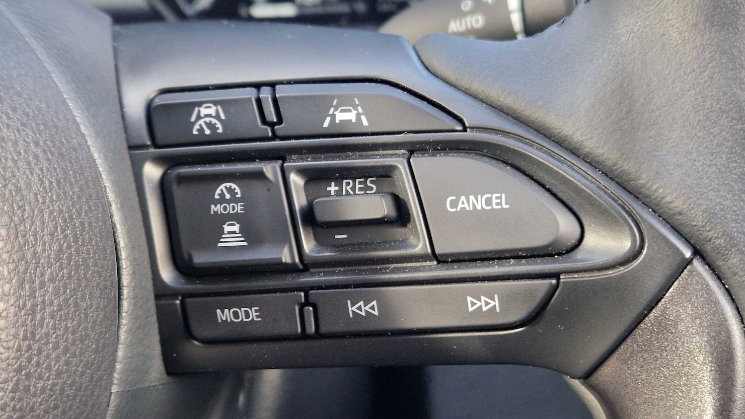 Used Toyota Yaris Cross 2024 for sale - 76524039: Photo 21